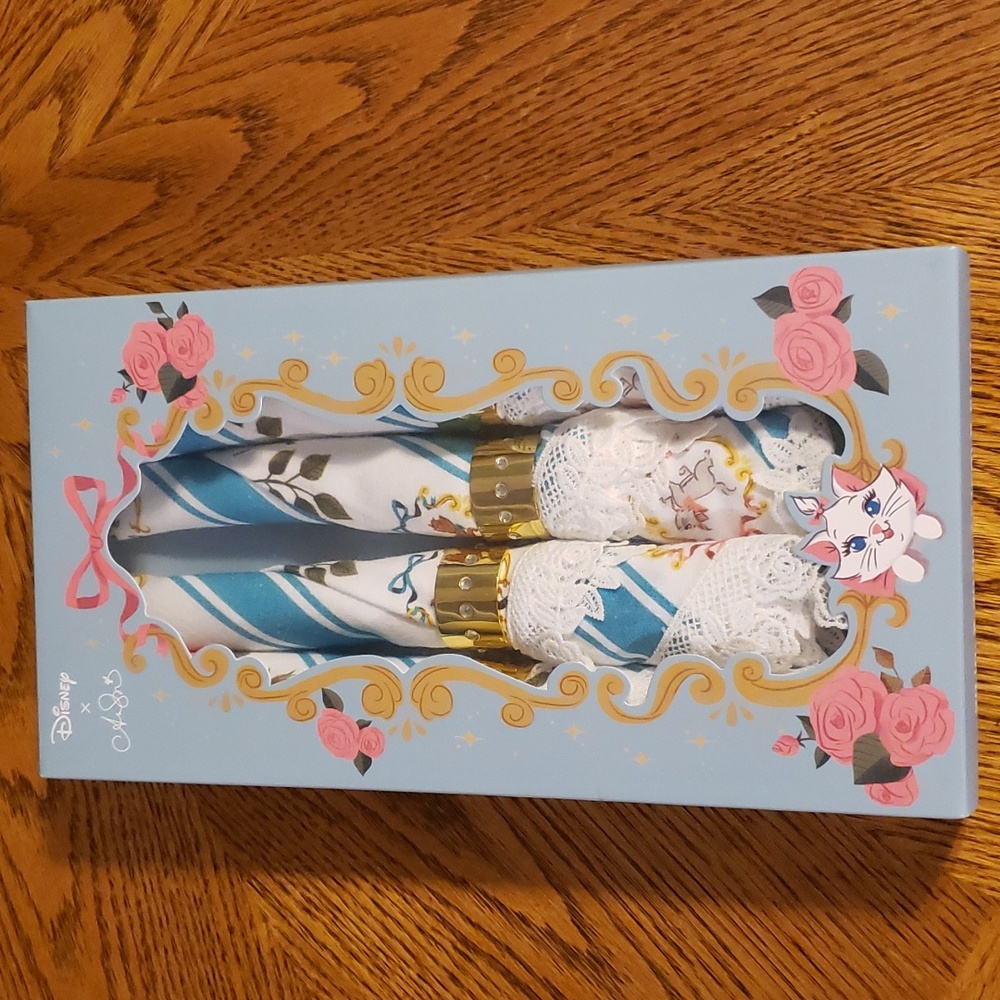 Disney Aristocats Set of 4 Napkins with rings.